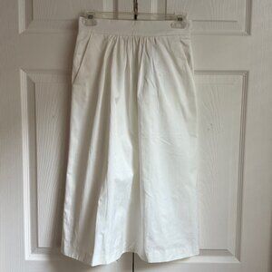 White pleated skirt